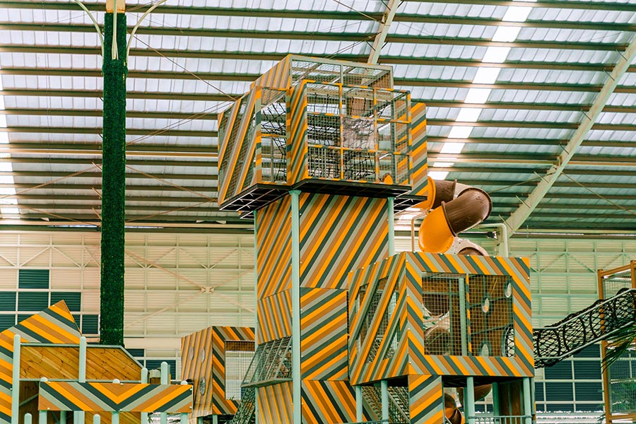 //www.sontien.com/cdn/shop/files/Si_u_Th_Gi_i_Huy_n_Di_u.jpg?v=1751523411&width=353