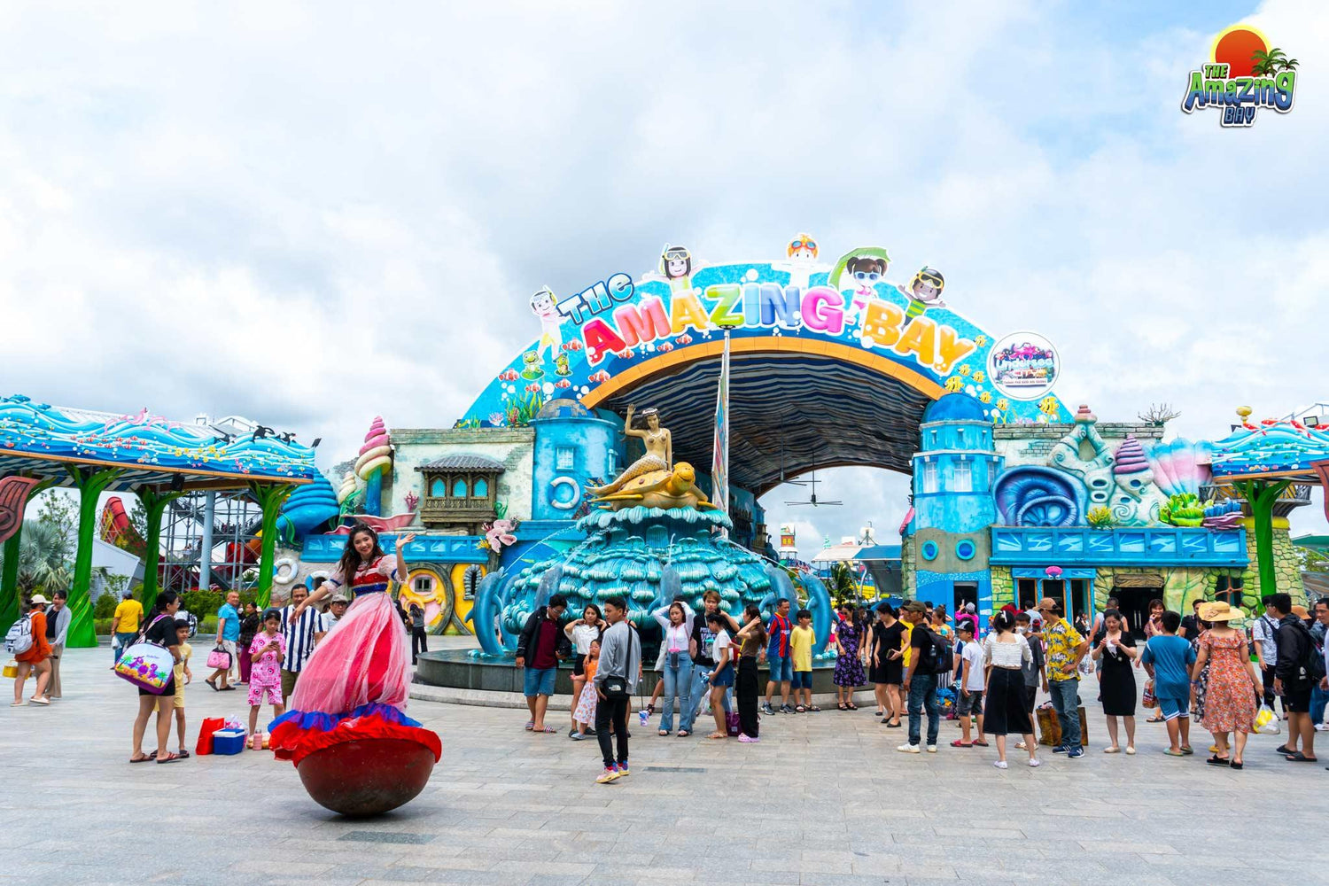 //www.sontien.com/cdn/shop/files/V_C_ng_Vi_n_N_c_V_nh_K_Di_u_-_The_Amazing_BayPG3.jpg?v=1747800606&width=353