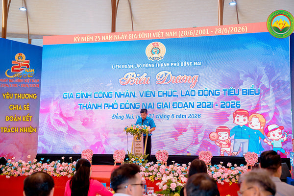 Sơn Tiên đồng hành cùng chương trình ý nghĩa tôn vinh những giá trị tốt đẹp của gia đình Việt